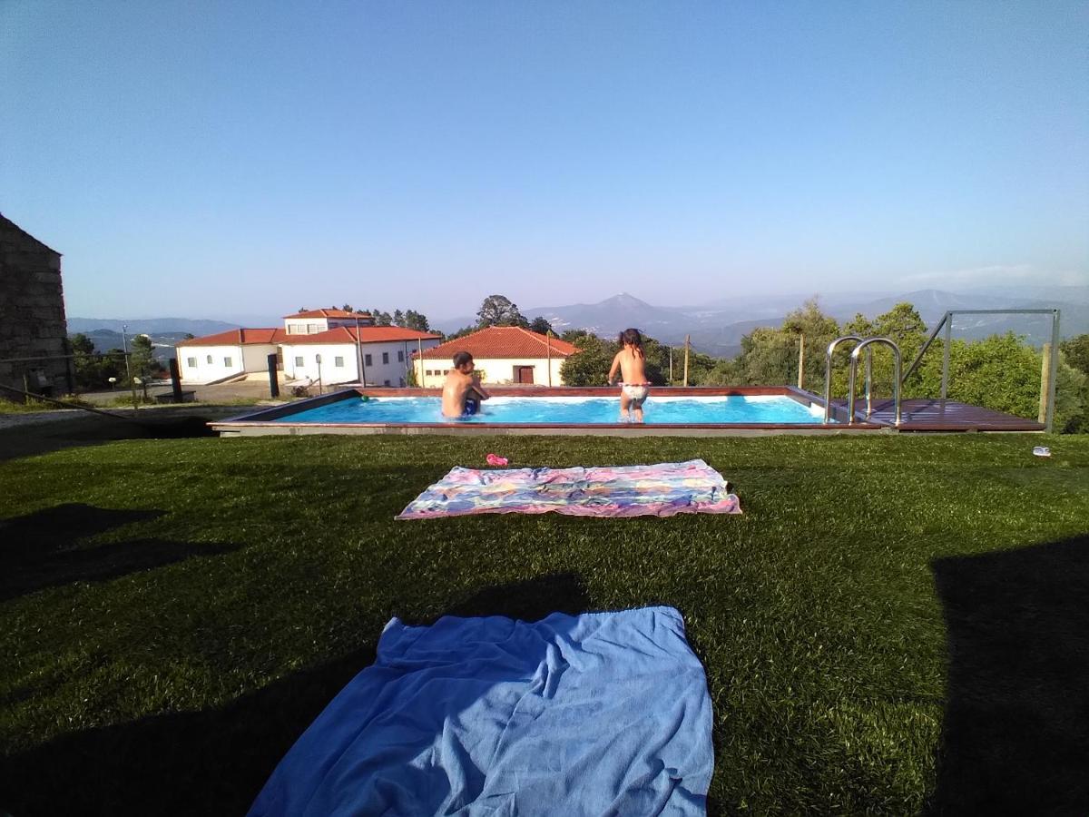Guesthouse Casa Das Abegoarias Celorico De Basto Bagian luar foto