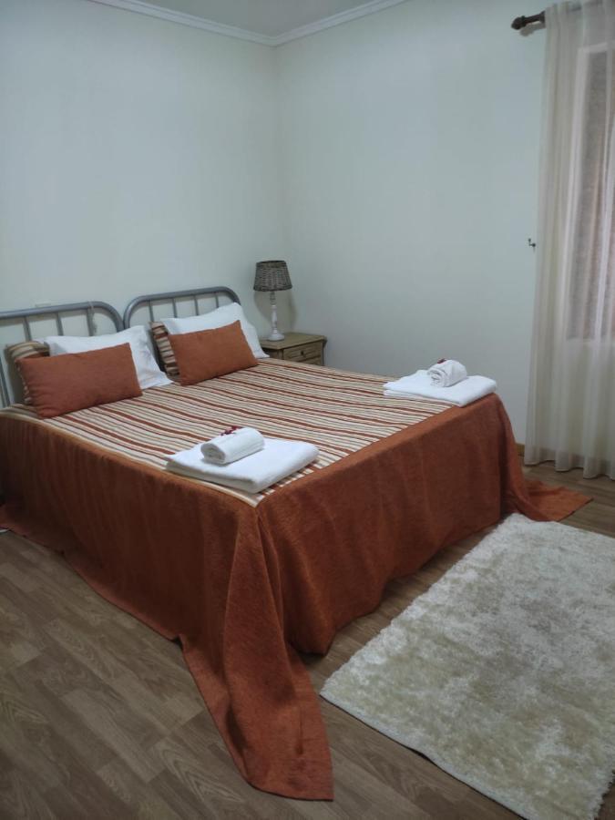 Guesthouse Casa Das Abegoarias Celorico De Basto Bagian luar foto