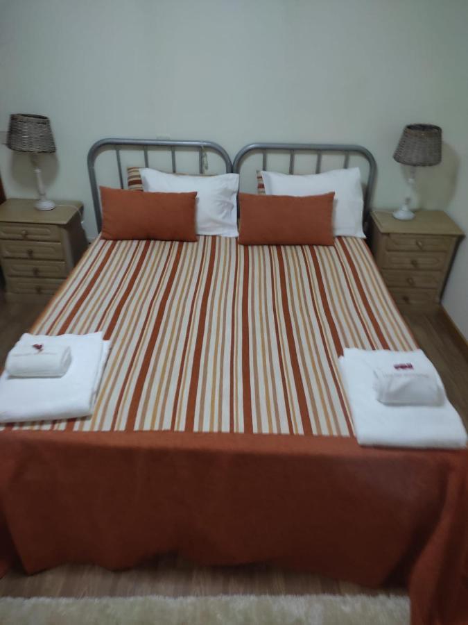 Guesthouse Casa Das Abegoarias Celorico De Basto Bagian luar foto